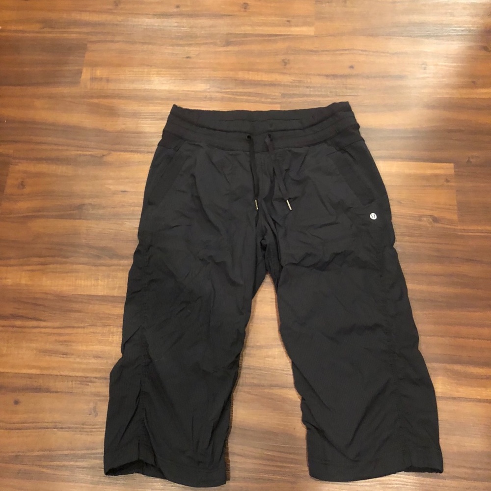 Authentic Lululemon studio Crop